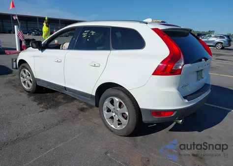 2013 Volvo Xc60 3.2 from USA, damaged, VIN YV4952DL1D2443435